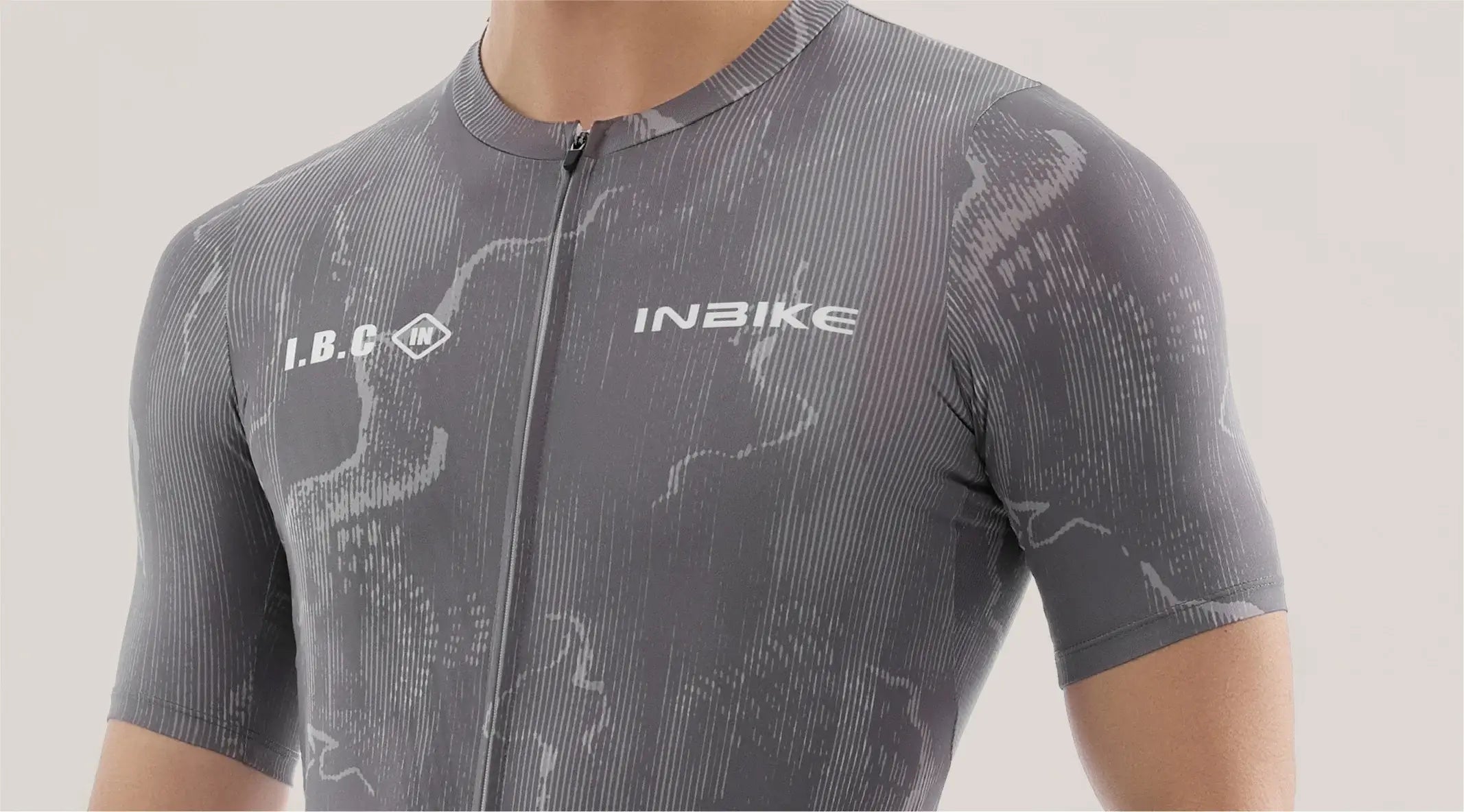 INBIKE cycling apparel detail